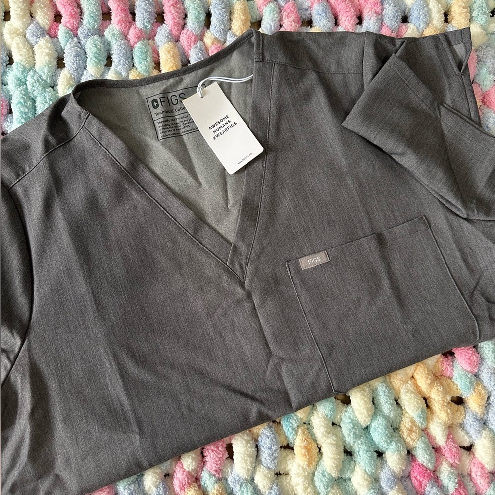 CATARINA SCRUB TOP